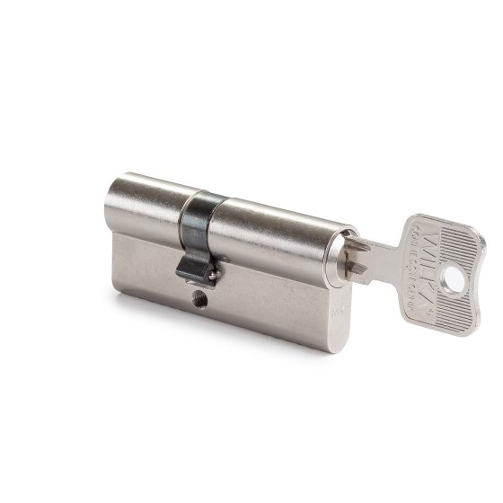 Bezpečnostní zámková vložka, fabka třídy RC3 německé značky WILKA v rozměru A:26 mm na B:50 mm bez havarijní funkce v provedení A-klíč + B-klíč s profilem klíče 2C2. Standardně dodávány 3 klíče, možnost přiobjednat další.