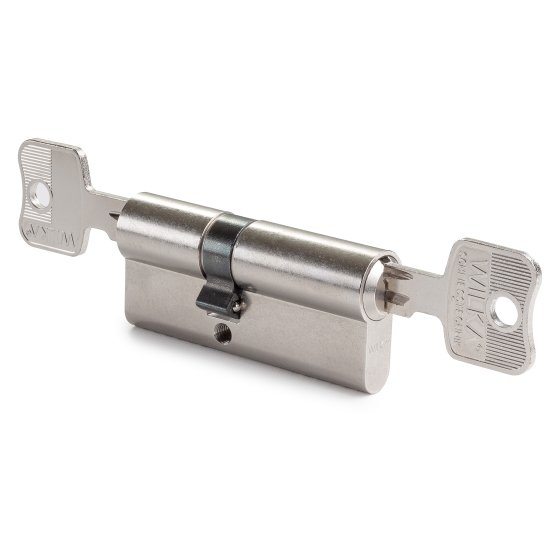 Bezpečnostní zámková vložka, fabka třídy RC3 německé značky WILKA v rozměru A:26 mm na B:60 mm s havarijní funkcí v provedení A-klíč + B-klíč s profilem klíče S150. Standardně dodávány 3 klíče, možnost přiobjednat další.